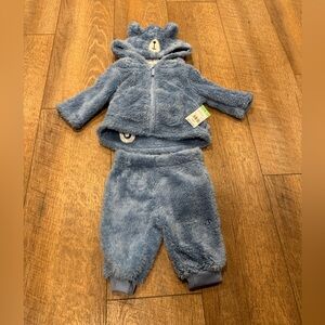 NWT Baby Boy Blue Fuzzy Bear Hoodie and Pants Outfit - Little Wonders - Size 3M